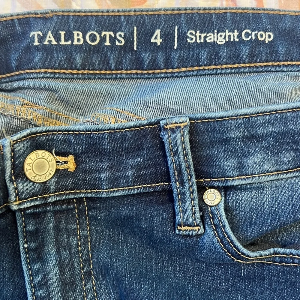 Talbots Jeans, Straight Crop 24” Inseam, Sz 4, distressed markings on front.